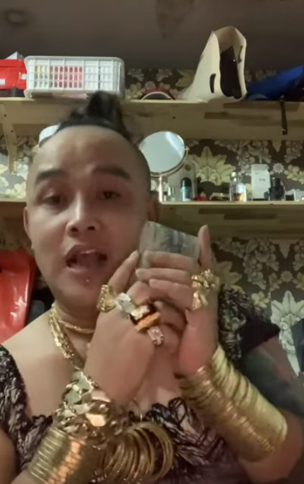 คลั่งทอง คลั่งทอง