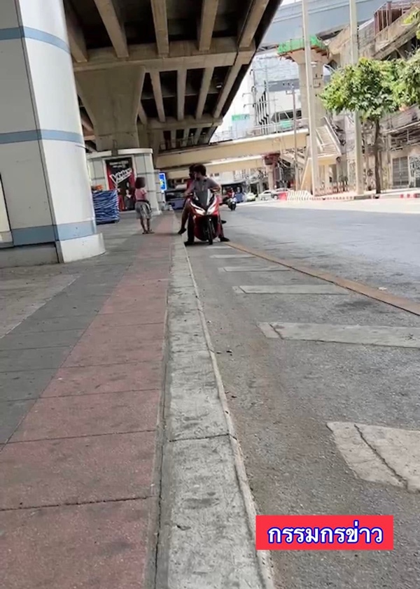 ใช้แรงงานเด็ก ใช้แรงงานเด็ก