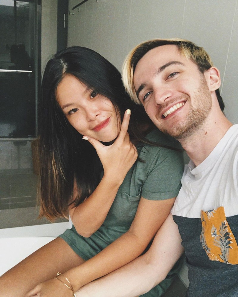 แฟนมองผู้หญิงอื่น แฟนมองผู้หญิงอื่น