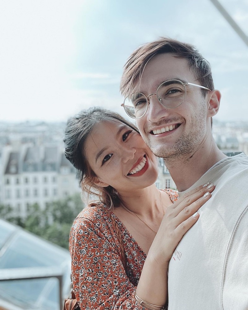 แฟนมองผู้หญิงอื่น แฟนมองผู้หญิงอื่น