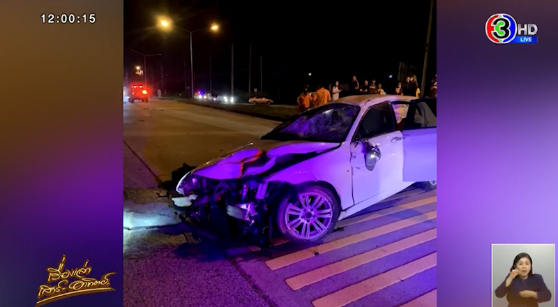 BMW ฝ่าไฟแดงชนมอเตอร์ไซค์ BMW ฝ่าไฟแดงชนมอเตอร์ไซค์