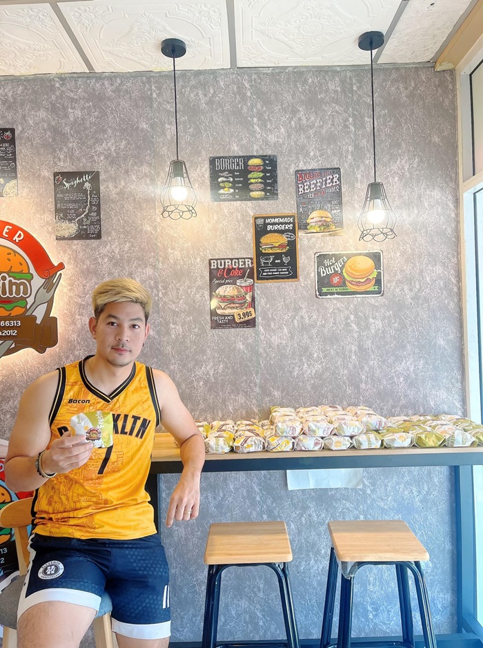 ถูกหวยแล้วลาออกจากงาน ถูกหวยแล้วลาออกจากงาน