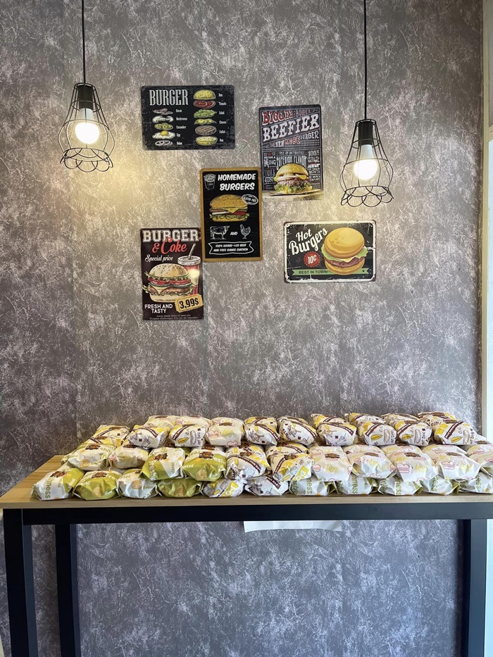 ถูกหวยแล้วลาออกจากงาน ถูกหวยแล้วลาออกจากงาน