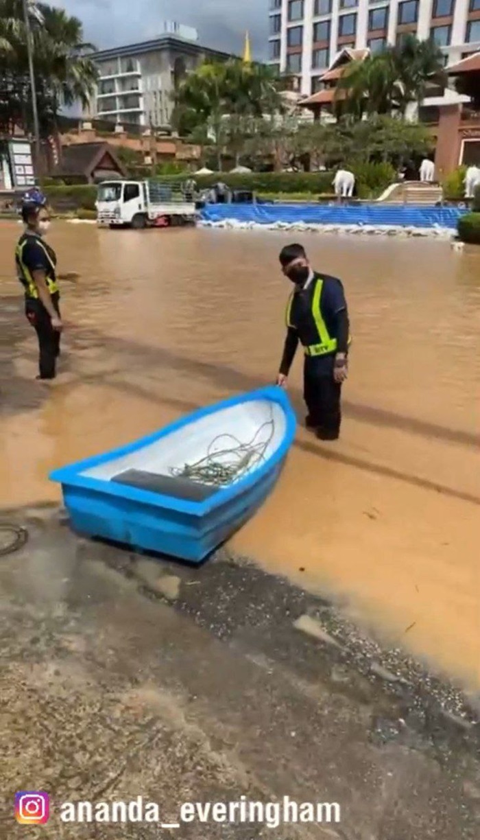 อนันดา เอเวอริงแฮม อนันดา เอเวอริงแฮม