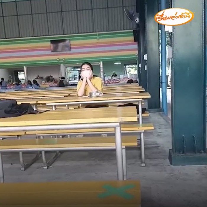 นักเรียนนั่งหลับ นักเรียนนั่งหลับ