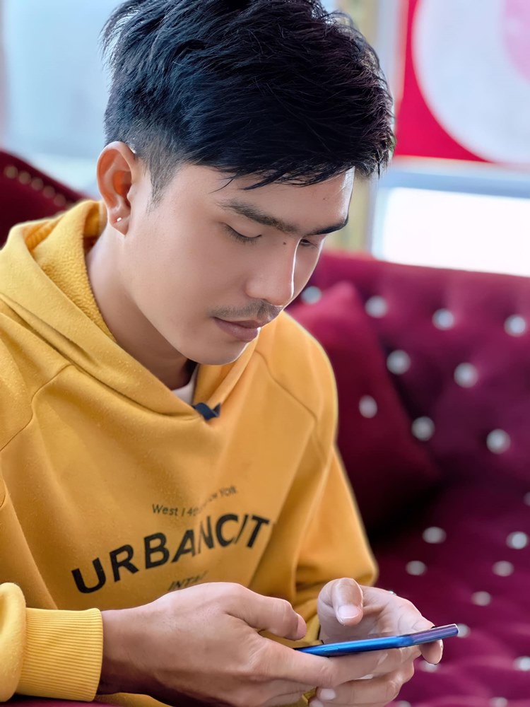 เด็กปั๊มหล่อทะลุแมสก์ เด็กปั๊มหล่อทะลุแมสก์