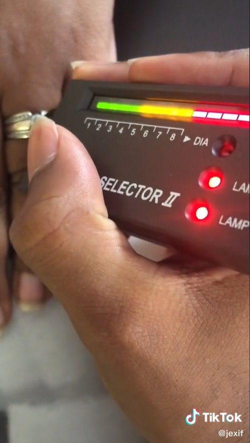 เครื่องตรวจเพชร เครื่องตรวจเพชร