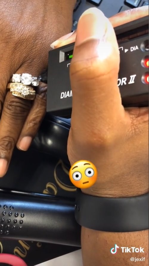 เครื่องตรวจเพชร เครื่องตรวจเพชร