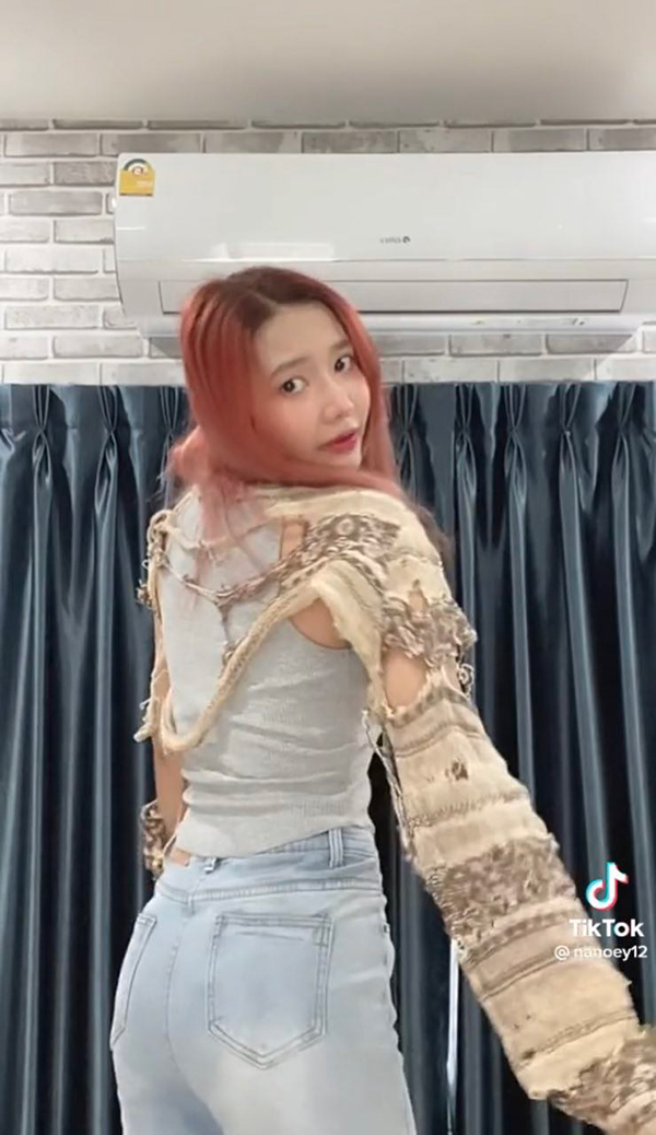 แฟชั่นเสื้อขาด แฟชั่นเสื้อขาด