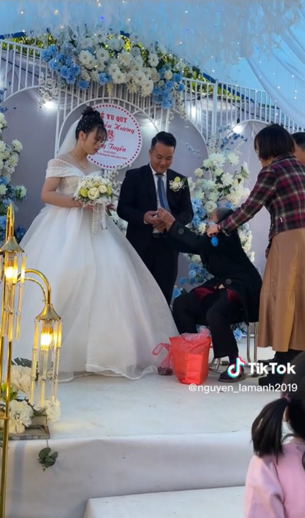 ของขวัญแต่งงาน ของขวัญแต่งงาน