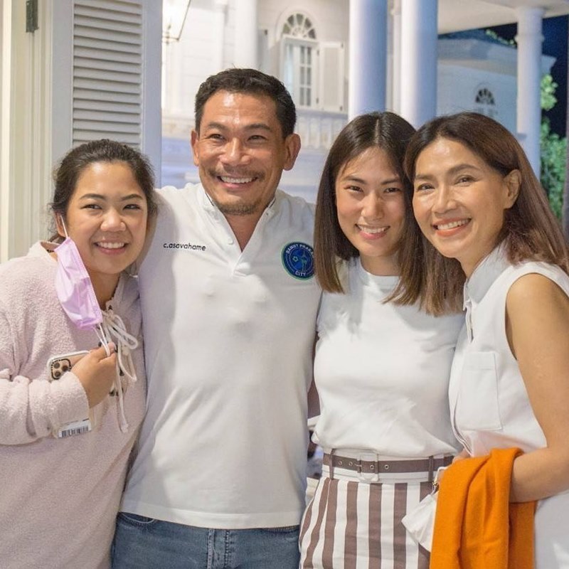 เอ๋ ชนม์สวัสดิ์ เอ๋ ชนม์สวัสดิ์