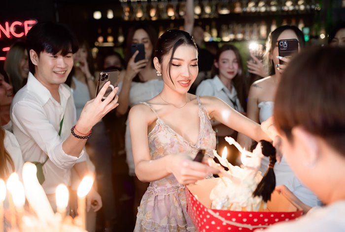 น้ำเพชร เพชรลดา น้ำเพชร เพชรลดา