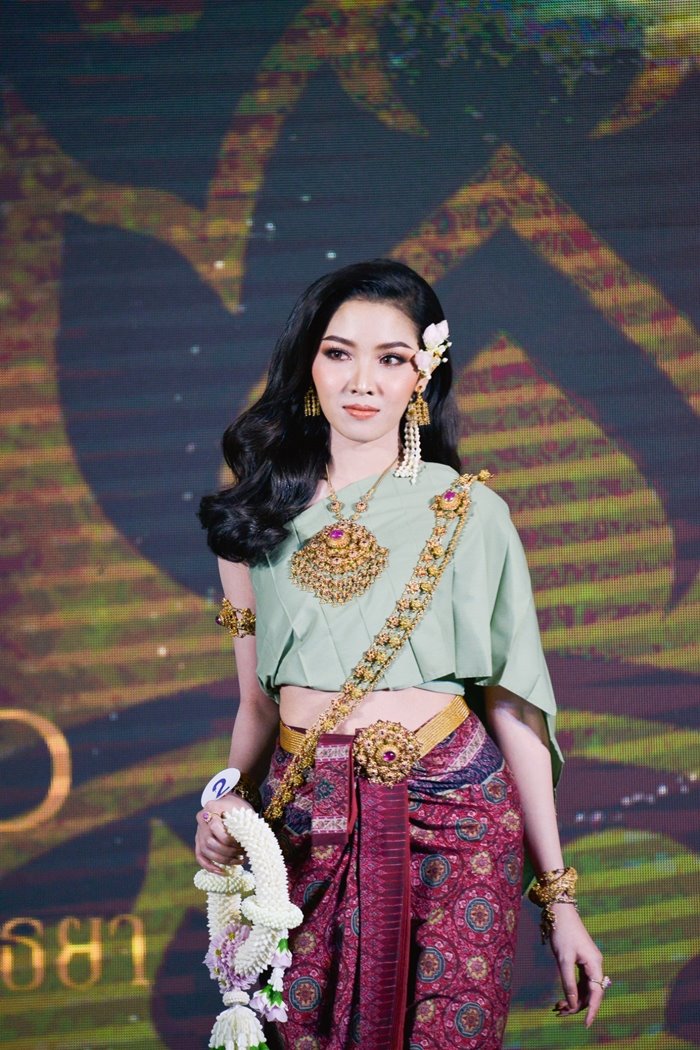 น้ำเพชร เพชรลดา น้ำเพชร เพชรลดา