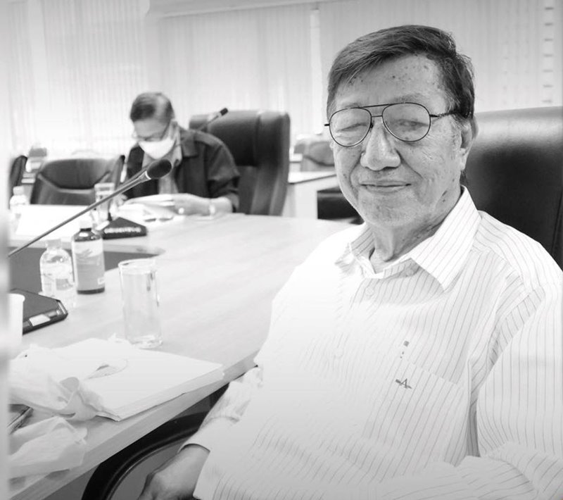 สมเกียรติ โอสถสภา สมเกียรติ โอสถสภา