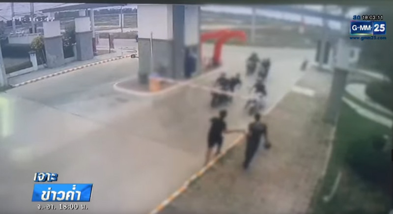 ขนส่งยกพวกรุมลูกค้า ขนส่งยกพวกรุมลูกค้า