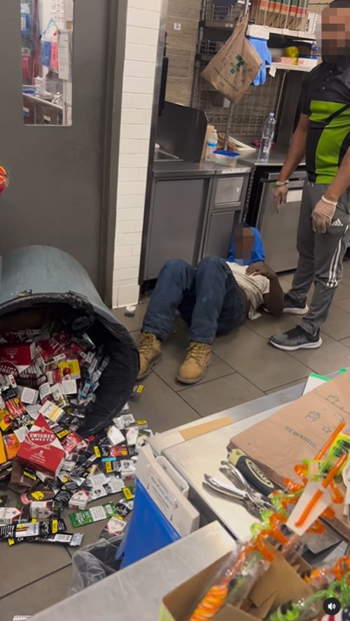 โจรปล้นเซเว่น โจรปล้นเซเว่น