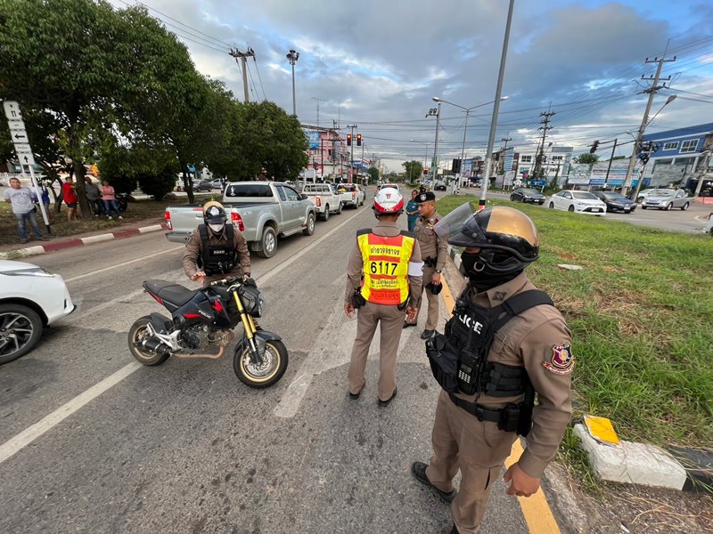 ตำรวจจับคนร้าย ตำรวจจับคนร้าย
