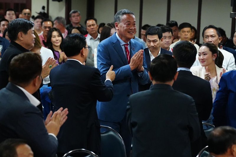 เศรษฐา ทวีสิน เศรษฐา ทวีสิน