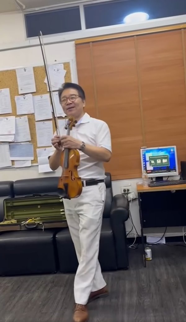 เซว เหว่ย เซว เหว่ย