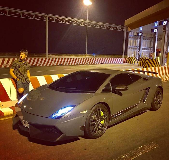 เบนซ์ เรซซิ่ง เบนซ์ เรซซิ่ง