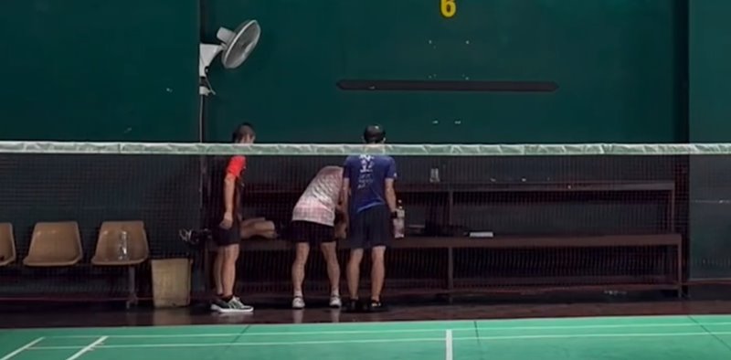 วูบคาสนามแบดมินตัน วูบคาสนามแบดมินตัน