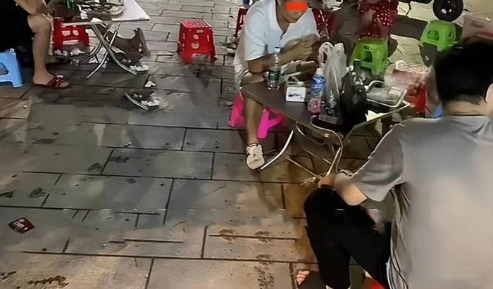 แม่ค้าแซ่บ แม่ค้าแซ่บ