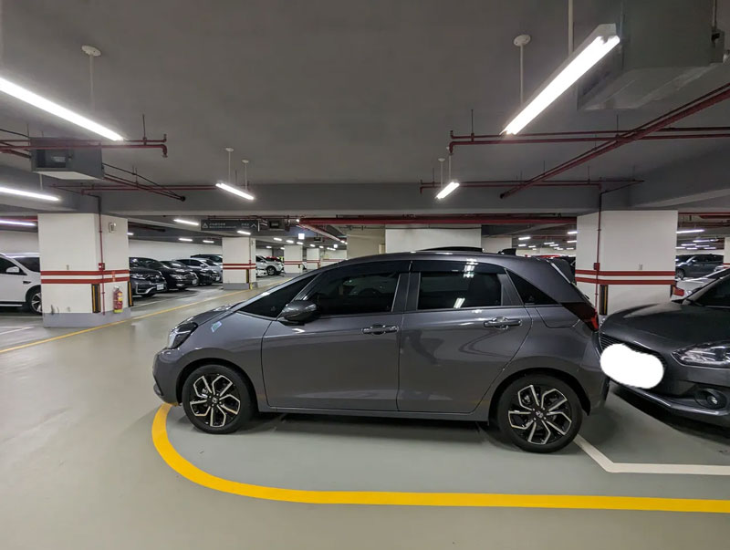 จอดรถ จอดรถ