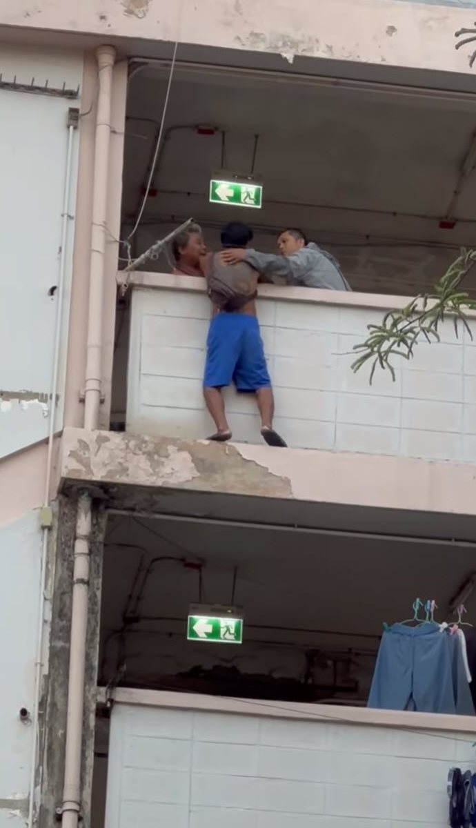 ช่วยคนคิดสั้น ช่วยคนคิดสั้น