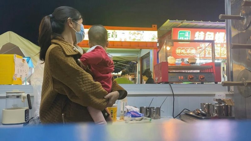 แม่เลี้ยงเดี่ยว แม่เลี้ยงเดี่ยว