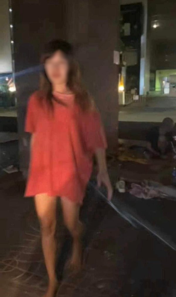 แจง หญิงเร่ร่อน แจง หญิงเร่ร่อน