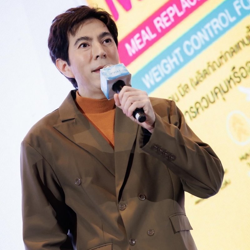 แซม ยุรนันท์ แซม ยุรนันท์