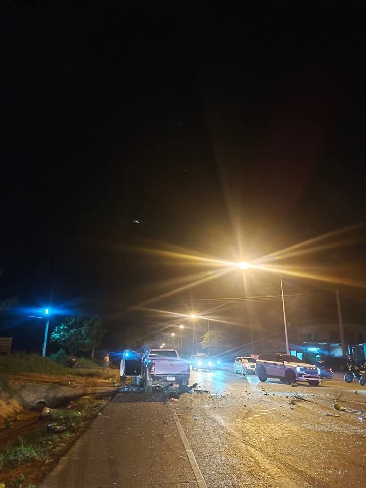 น้องอุ๋ม น้องอิ๋ม ฝาแฝดคนดังแห่ง Super 10 ประสบอุบัติเหตุรถชน น้องอุ๋ม น้องอิ๋ม ฝาแฝดคนดังแห่ง Super 10 ประสบอุบัติเหตุรถชน