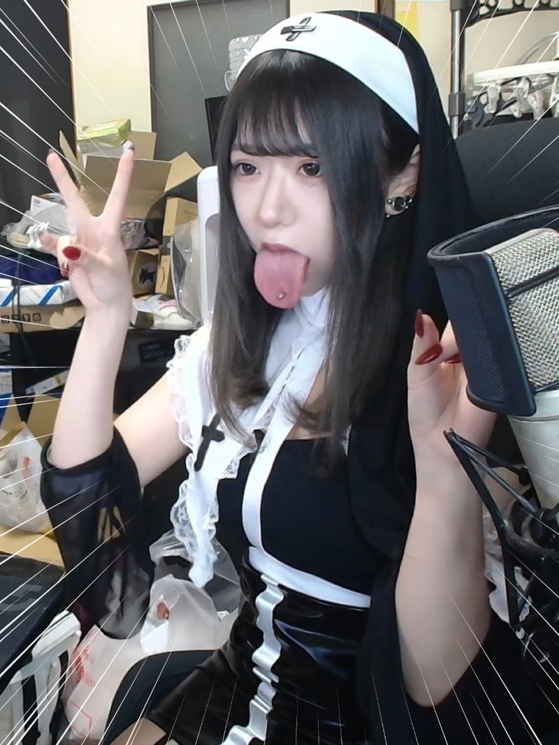 สตรีมเมอร์สาว เปิดความจริงเบื้องหลังเก้าอี้ นี่หรือวิถีสาวโสด สตรีมเมอร์สาว เปิดความจริงเบื้องหลังเก้าอี้ นี่หรือวิถีสาวโสด