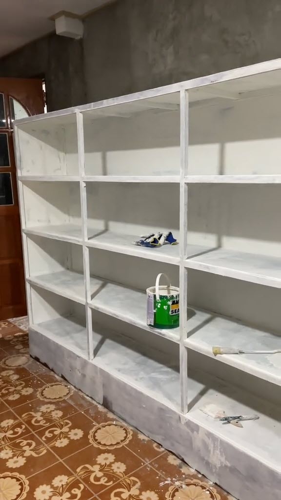 รีโนเวทตู้เก่า แนวโบราณ กลายเป็นสไตล์มินิมอล งบไม่เกิน 1,000 รีโนเวทตู้เก่า แนวโบราณ กลายเป็นสไตล์มินิมอล งบไม่เกิน 1,000