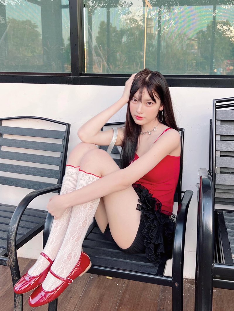 เปิดวาร์ป พั้น พันธิตา หรือ พั้นรักแมว นางเอก MV ตีหนึ่งที่คูเมือง เพลงใหม่ ILLSLICK เปิดวาร์ป พั้น พันธิตา หรือ พั้นรักแมว นางเอก MV ตีหนึ่งที่คูเมือง เพลงใหม่ ILLSLICK