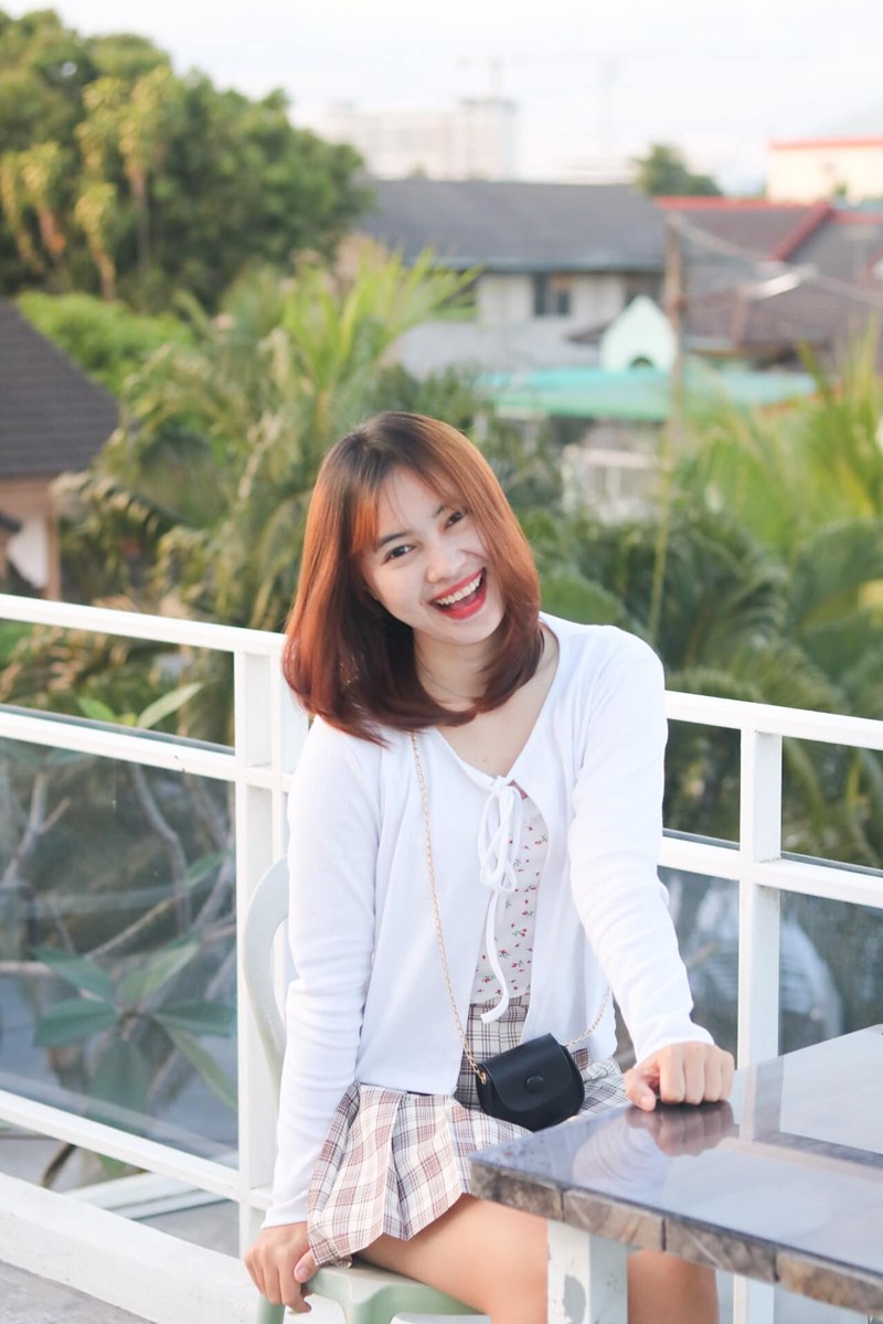 อาลัยน้องนุ่น เสียชีวิตจากตึก สตง. ถล่ม มาช่วยพ่อแม่ทำงาน อีกไม่กี่วันรับปริญญา อาลัยน้องนุ่น เสียชีวิตจากตึก สตง. ถล่ม มาช่วยพ่อแม่ทำงาน อีกไม่กี่วันรับปริญญา