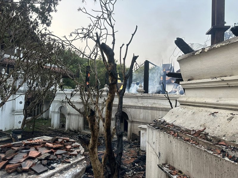 ไฟไหม้โรงแรมดาราเทวี โรงแรมดังเชียงใหม่ กลางดึก ไฟไหม้โรงแรมดาราเทวี โรงแรมดังเชียงใหม่ กลางดึก