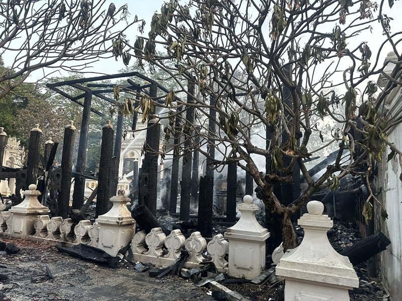 ไฟไหม้โรงแรมดาราเทวี โรงแรมดังเชียงใหม่ กลางดึก ไฟไหม้โรงแรมดาราเทวี โรงแรมดังเชียงใหม่ กลางดึก