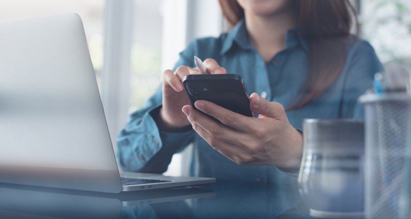 สาวกลุ้ม มีงานสบาย จ่ายปีละเกือบล้าน แต่อยากลาออก สาวกลุ้ม มีงานสบาย จ่ายปีละเกือบล้าน แต่อยากลาออก