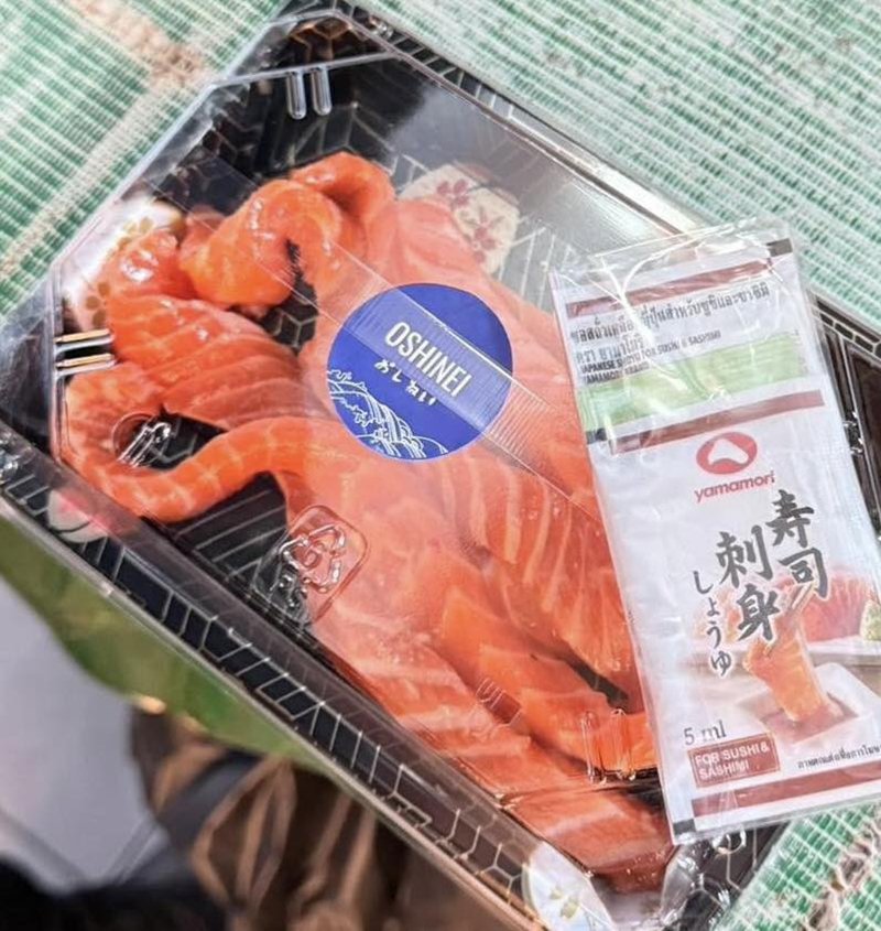 ร้านบุฟเฟต์หรูช็อก ลูกค้ากินเหลือ 8 ขีด ซุกหม้อชาบู เคี้ยวทิ้งยัดทิชชู ร้านบุฟเฟต์หรูช็อก ลูกค้ากินเหลือ 8 ขีด ซุกหม้อชาบู เคี้ยวทิ้งยัดทิชชู