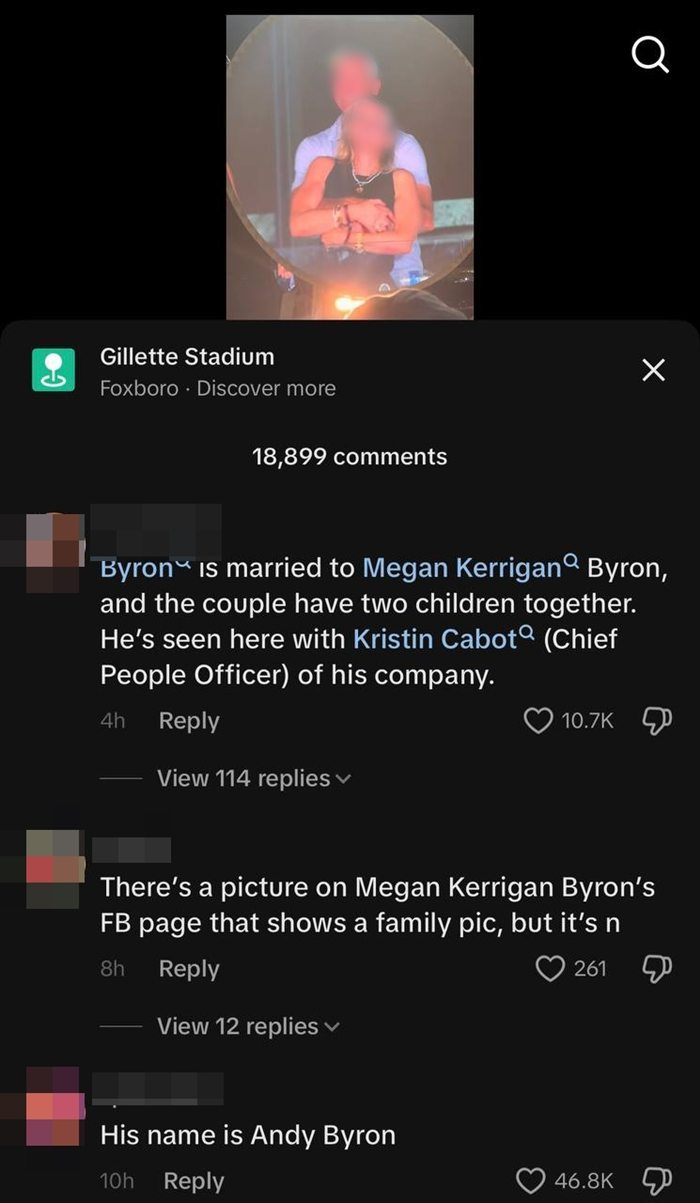 CEO บ. ใหญ่ แอบเล่นชู้หัวหน้า HR กอดกันฉ่ำ โป๊ะแรงกลางคอนเสิร์ต Coldplay CEO บ. ใหญ่ แอบเล่นชู้หัวหน้า HR กอดกันฉ่ำ โป๊ะแรงกลางคอนเสิร์ต Coldplay