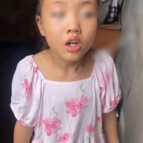 แม่ใจสลาย ลูกสาว 2 ขวบ ตาบอดกะทันหัน แม่ใจสลาย ลูกสาว 2 ขวบ ตาบอดกะทันหัน