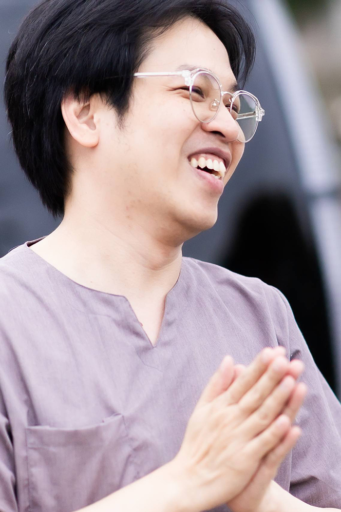 หมอบี ทูตสื่อวิญญาณ เล่าที่มาความรวย มีรถนับ 100 คัน ทำธุรกิจอะไร หมอบี ทูตสื่อวิญญาณ เล่าที่มาความรวย มีรถนับ 100 คัน ทำธุรกิจอะไร