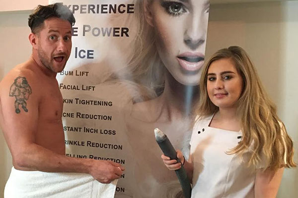 สปาอังกฤษผุดบริการกระตุ้นเซ็กส์ให้มีชีวิตชีวีวา โดยการแช่แข็งอวัยวะเพศ สปาอังกฤษผุดบริการกระตุ้นเซ็กส์ให้มีชีวิตชีวีวา โดยการแช่แข็งอวัยวะเพศ