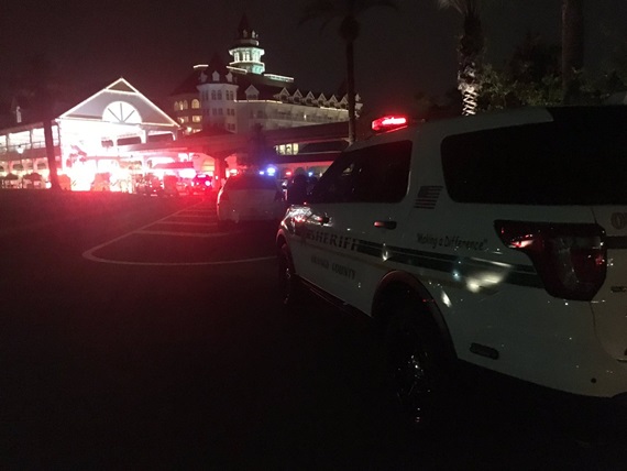 ช็อก ! จระเข้ลากเด็ก 2 ขวบลงน้ำในรีสอร์ท พ่อโดดน้ำคว้าตัวแต่ช่วยไม่ได้ ช็อก ! จระเข้ลากเด็ก 2 ขวบลงน้ำในรีสอร์ท พ่อโดดน้ำคว้าตัวแต่ช่วยไม่ได้