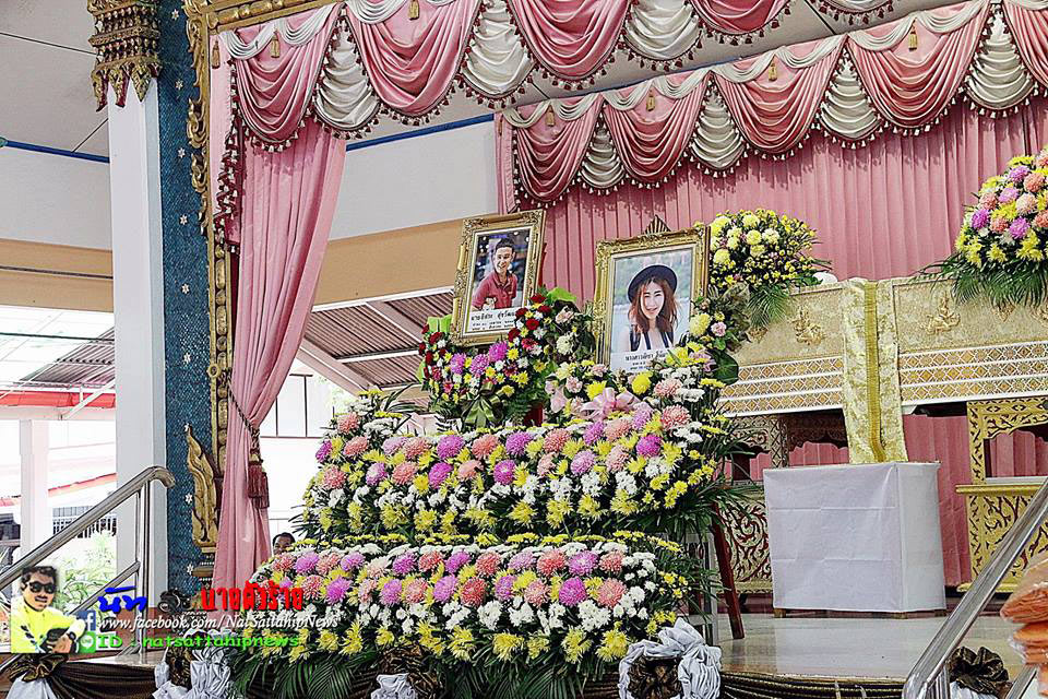 ซึ้ง ! ญาติจัดพิธีแต่งงานก่อนเผาให้คู่รักวัยรุ่น สานฝันฝ่ายชายให้เป็นจริง ซึ้ง ! ญาติจัดพิธีแต่งงานก่อนเผาให้คู่รักวัยรุ่น สานฝันฝ่ายชายให้เป็นจริง