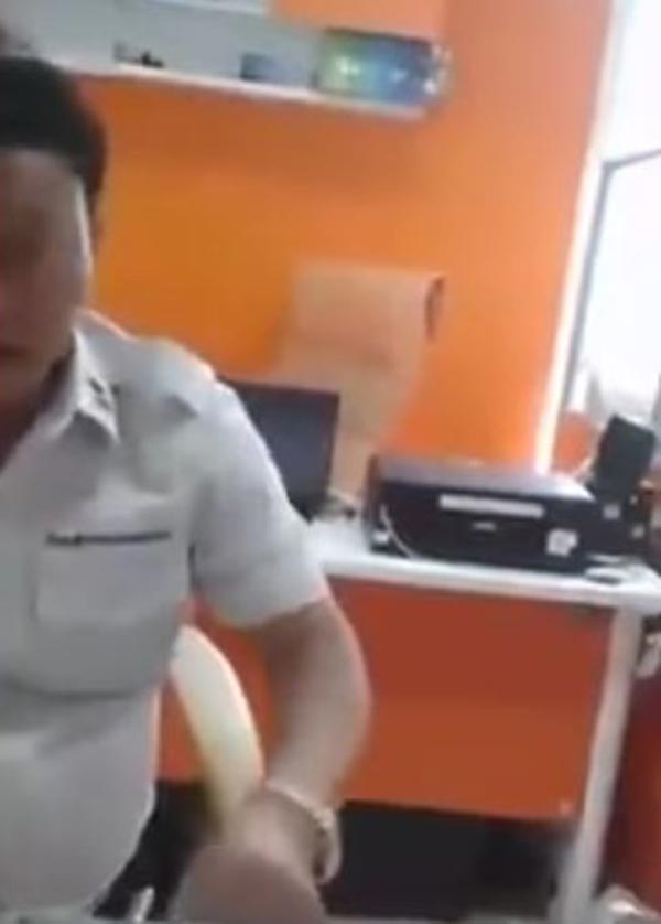 เปรี้ยว ฆ่าหั่นศพ เปรี้ยว ฆ่าหั่นศพ