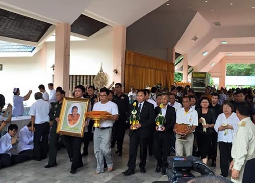 หลวงพ่อคูณ หลวงพ่อคูณ