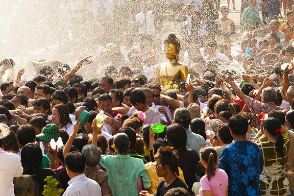 วันสงกรานต์ วันสงกรานต์