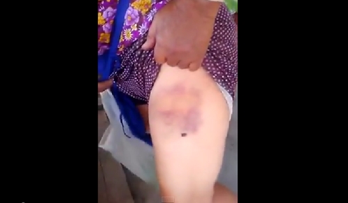 ยายยัดดอกไม้ ยายยัดดอกไม้